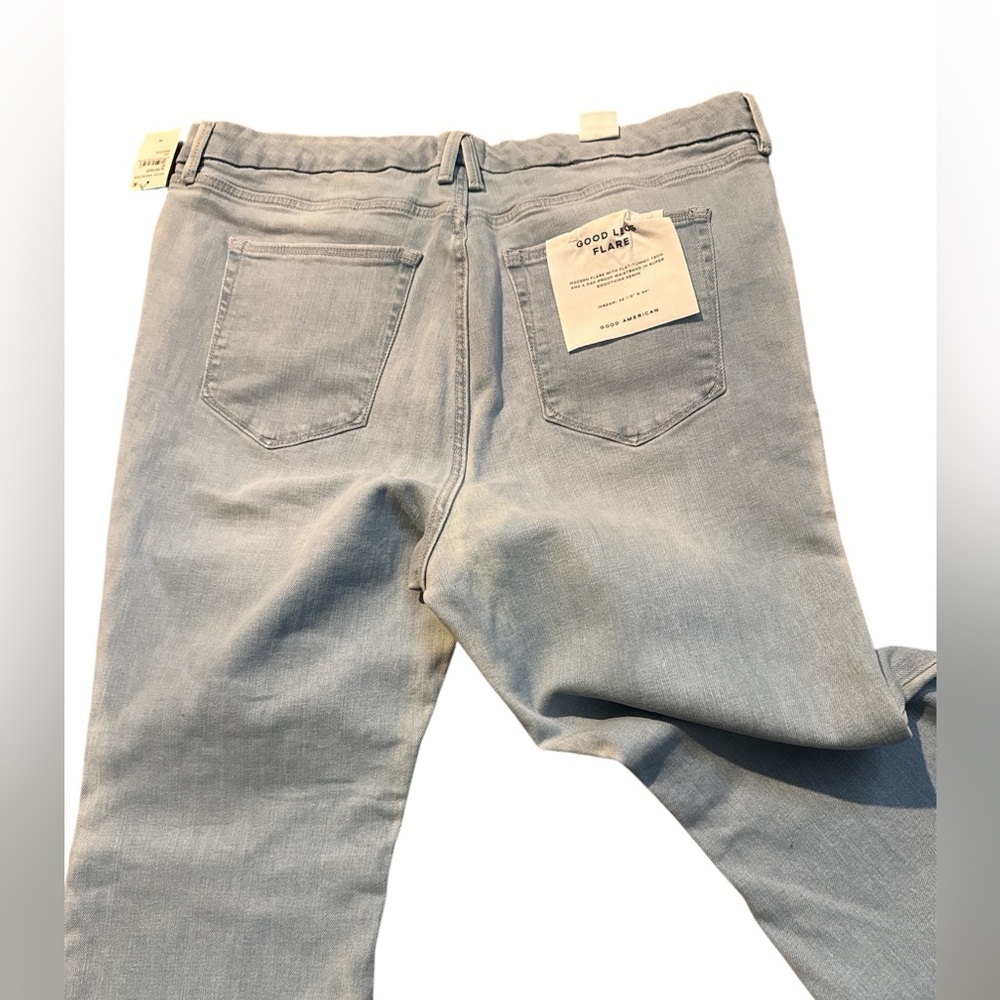 SOLD‼️Good American Light Blue Flare Jeans - High Rise New With Tags